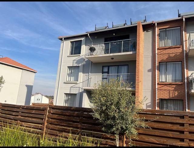 2 BEDROOM APARTMENT FOR SALE IN SAGEWOOD